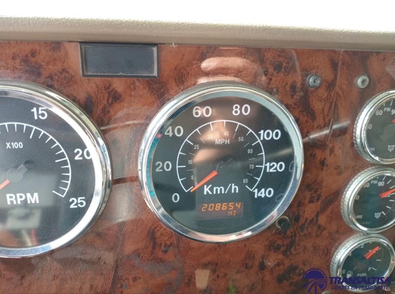 International Modelo 9200 Año 2017 – PRECIO S/. 120,000.00 - Imagen 9
